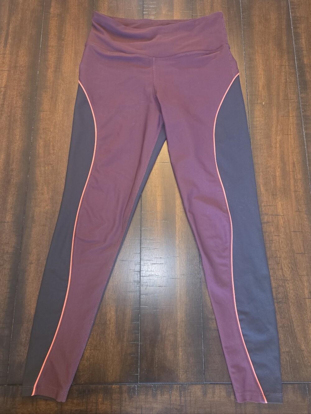 Betsy Johnson Performance Leggings 7/8 Length
